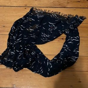 Blue bird scarf